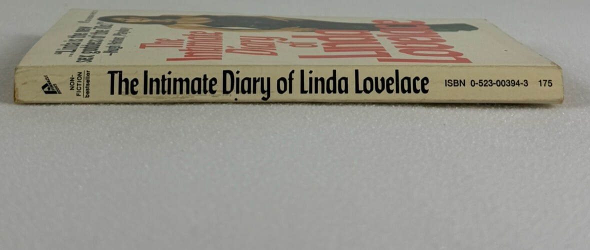 The Intimate Diary of Linda Lovelace 1974 1st Printing w/ Foldout Photo